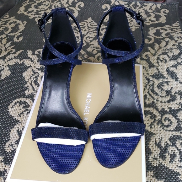 MICHAEL Michael Kors Shoes - BNIB Michael Kors Ava Mid Sandals